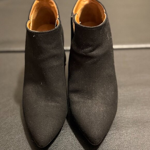 Will's Vegan Store - Point Toe Boots - Picture 3 of 7